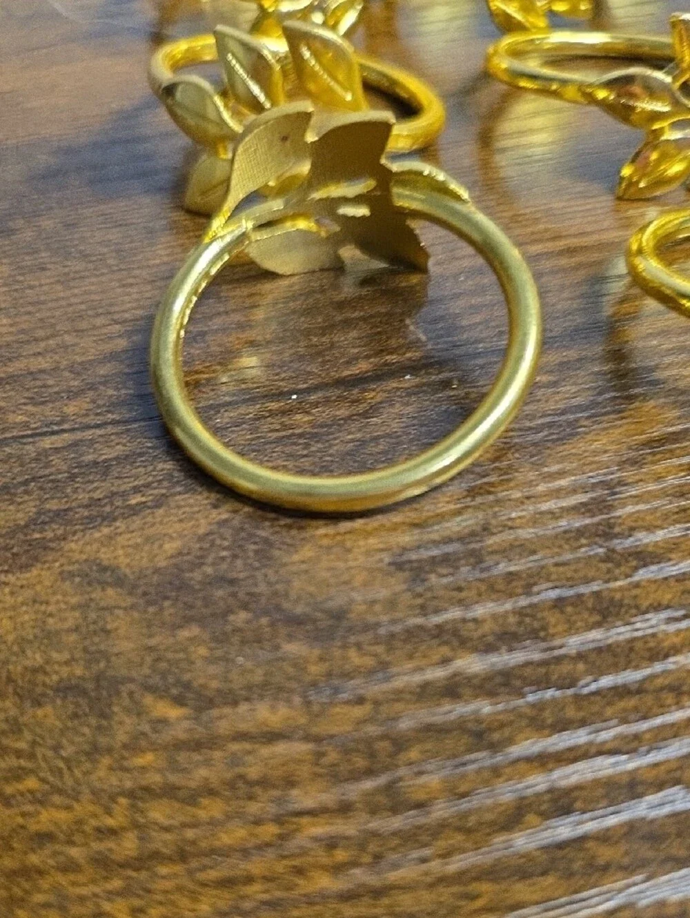 115 Bulk Gold Tone Leaf Napkin Rings Metallic Wedding Event Dinner Party Decor